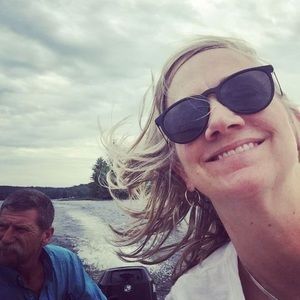 Meet your Posher, Julia